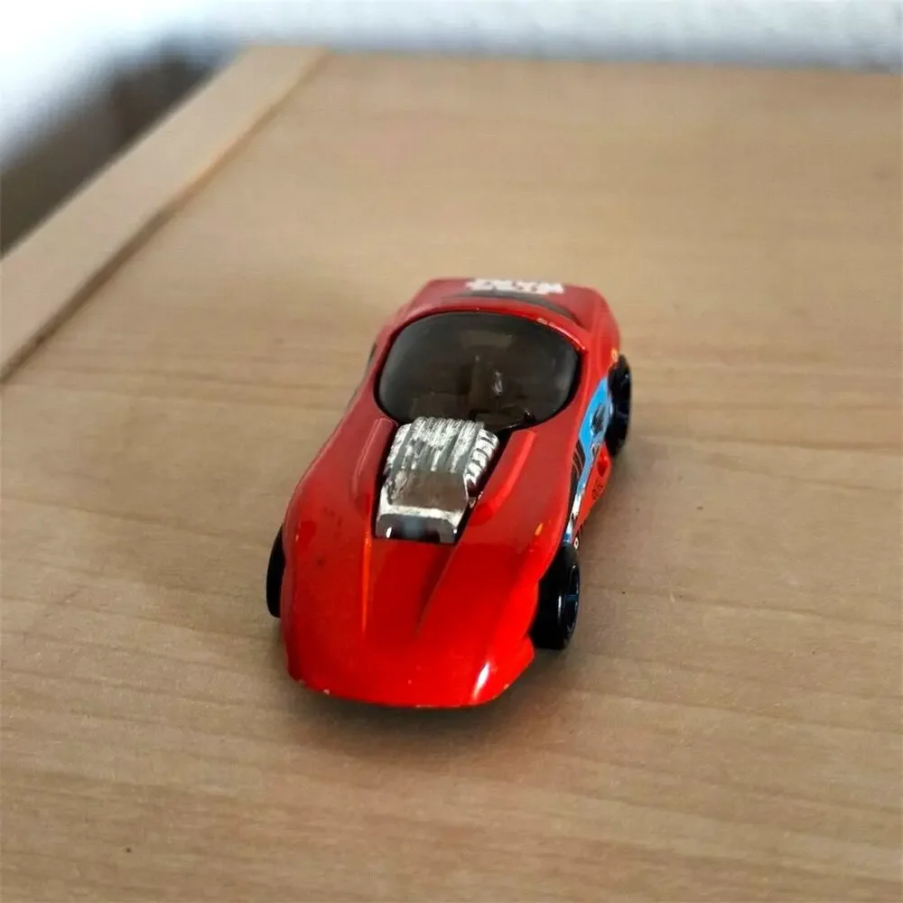 Hot Wheels Star Wars Bespin Silhouette Planet Red Sports Car Limited Edition